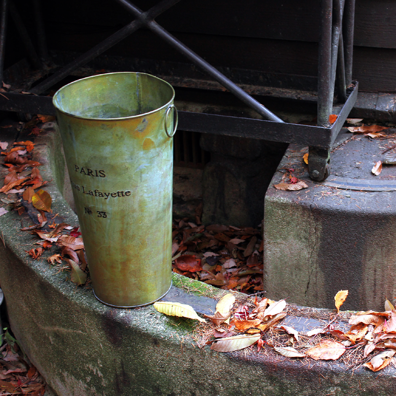 ブリキ傘立て antique tin can