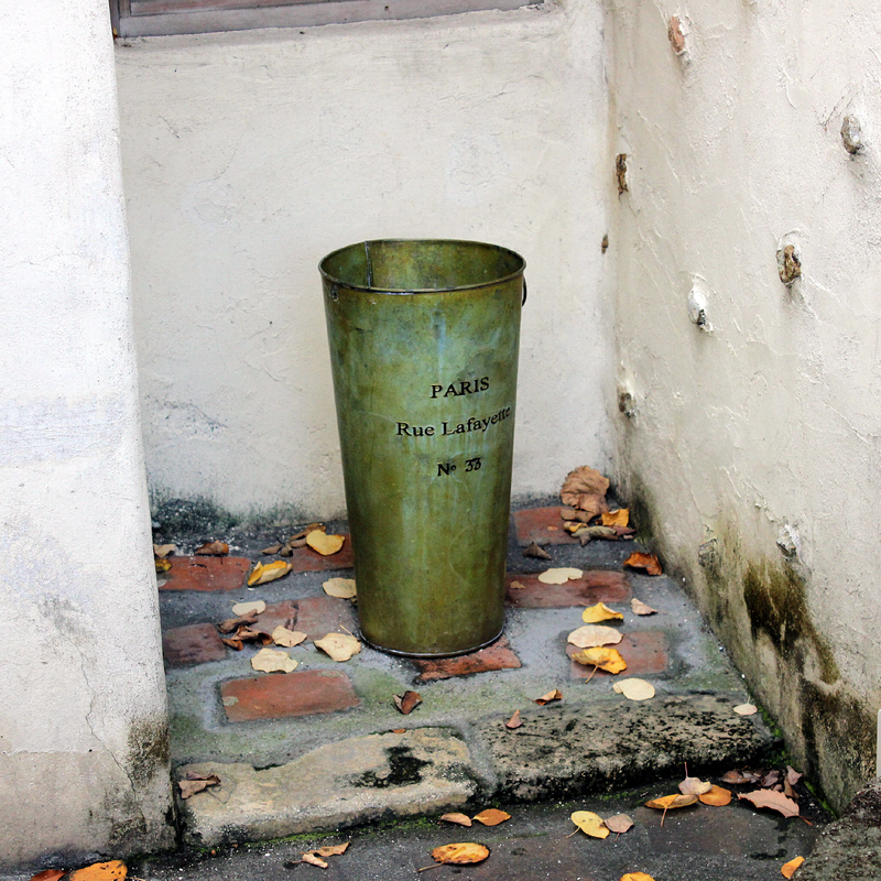 ブリキ傘立て antique tin can